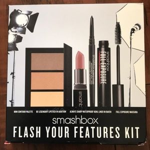 BNIB smashbox flash your features kit